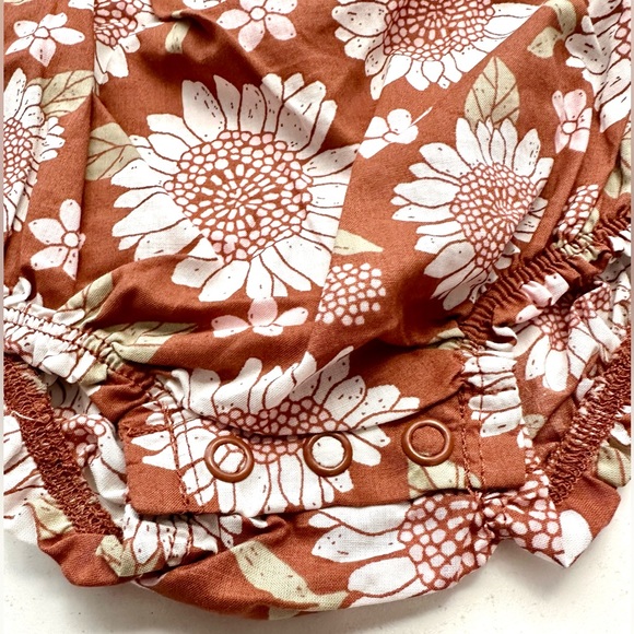 Carter's 3mo Two-Piece Infant Girl Sun Floral Bodysuit With‎ Sweater Coverup - Picture 4 of 5